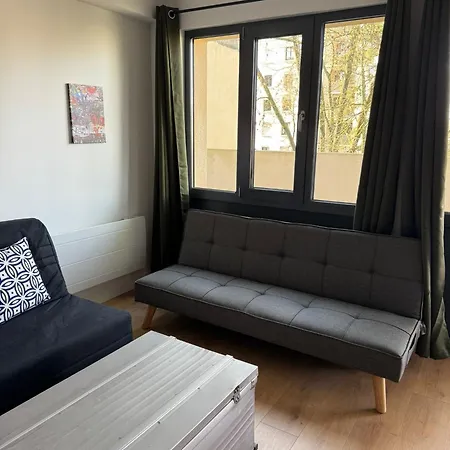 11 Parking Gratuit * Poitiers