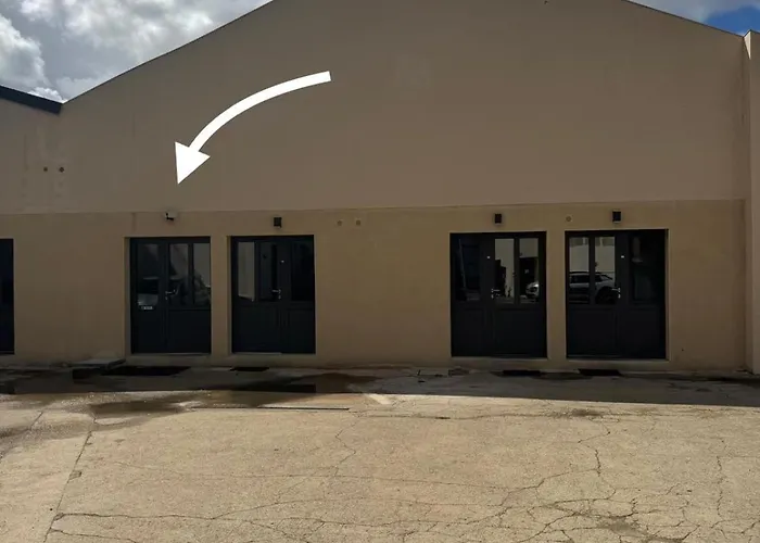 11 Parking Gratuit * Poitiers